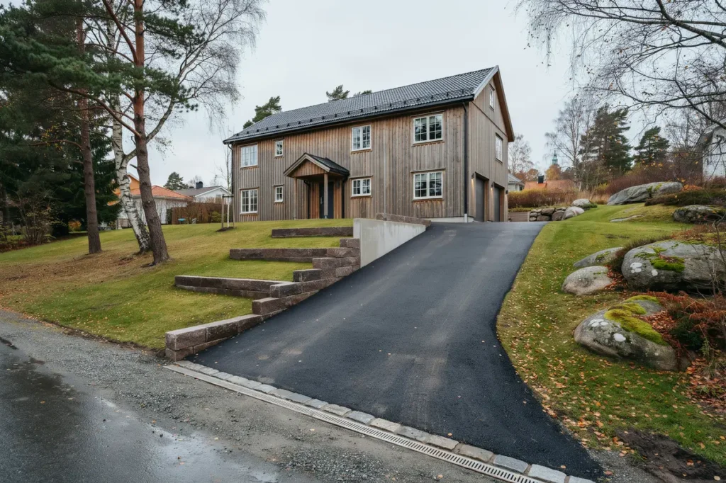 asfaltera infarten p kuperad tomt smarta l sningar f r niv skillnader och snygg anslutning